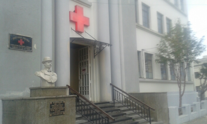 Cruz roja chilena Punta Arenas.jpg image